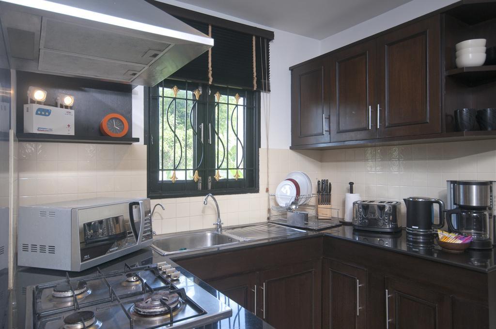 Baan Santhiya Villa 3 Krabi town Exteriör bild